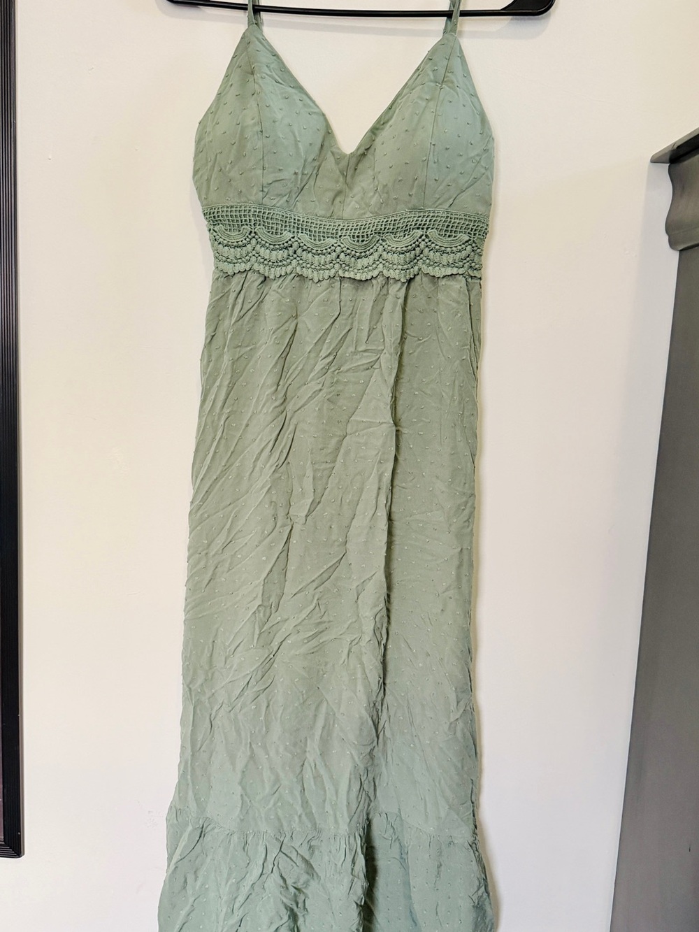 Kohl's Light Green Spaghetti-Strap Midi Dress with Crochet Waist